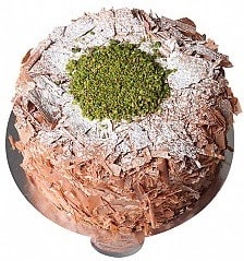 4 ile 6 kişilik Çikolatalı Fıstıklı yaş pasta